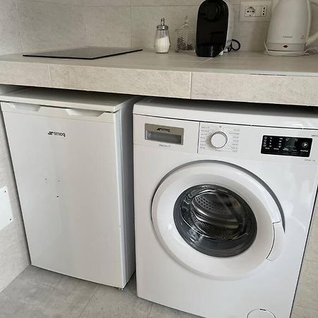 Tiny House - 15 Minutes To Duomo Apartment มิลาน ภายนอก รูปภาพ