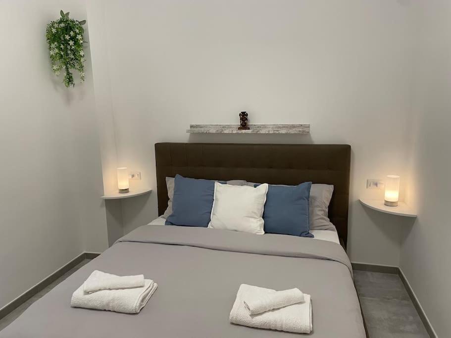 Tiny House - 15 Minutes To Duomo Apartment มิลาน ภายนอก รูปภาพ
